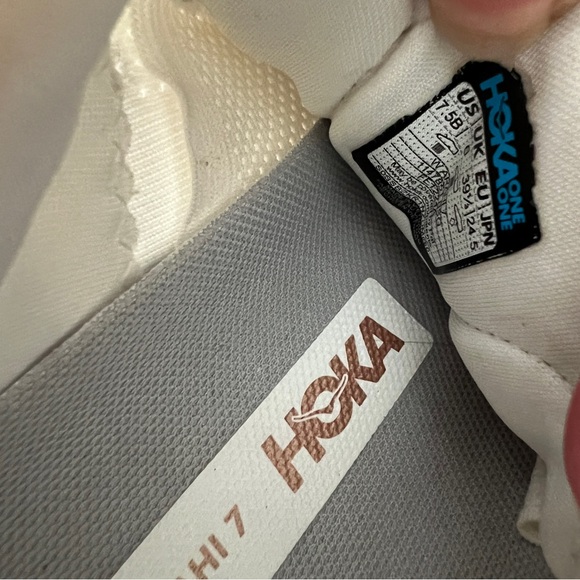 Hoka One One Women’s Arahi 7 White Rose Gold Size 7.5 - Picture 7 of 7